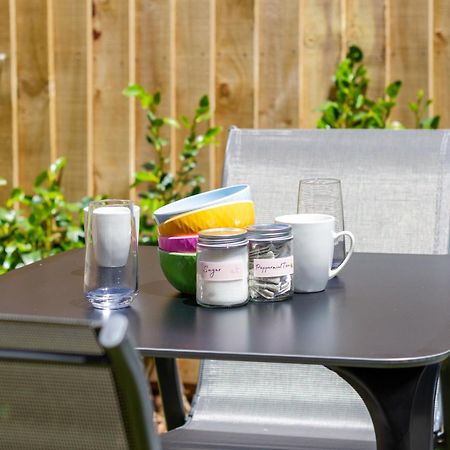 Conveniently Located 2Br Townhouse In West Akl Apartment Auckland Luaran gambar