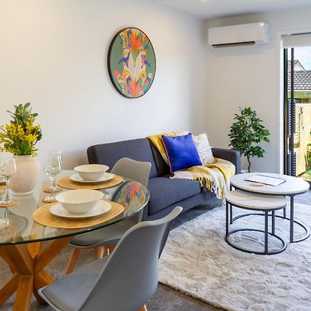 Conveniently Located 2Br Townhouse In West Akl Apartment Auckland Luaran gambar