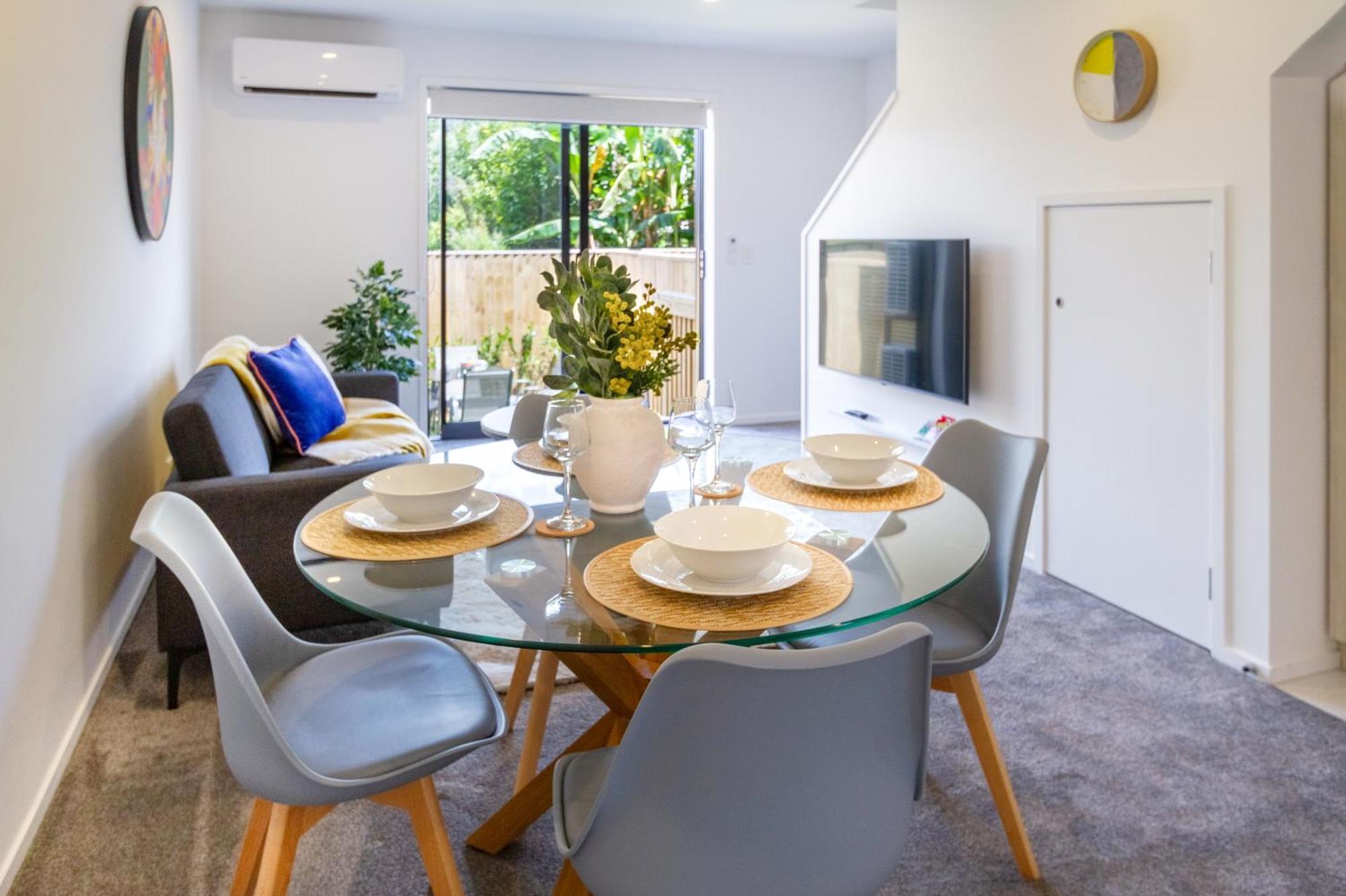 Conveniently Located 2Br Townhouse In West Akl Apartment Auckland Luaran gambar