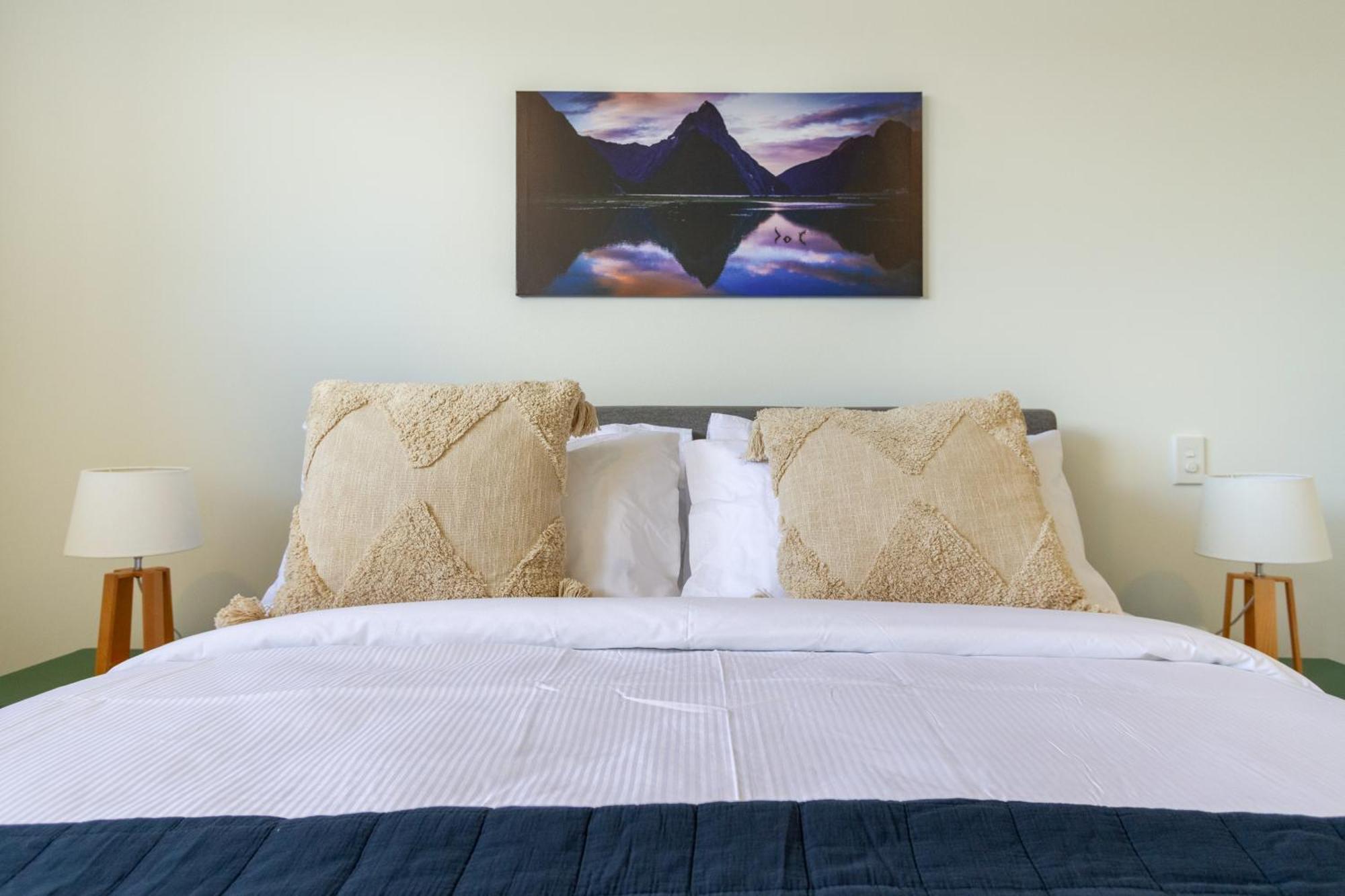 Conveniently Located 2Br Townhouse In West Akl Apartment Auckland Luaran gambar